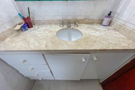 Apartamento à venda com 64m², 2 quartos e 1 vaga Apartamento à venda com 64m², 2 quartos e 1 vagaBanheiro