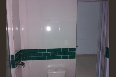 Banheiro de casa para alugar com 2 quartos, 90m² em Vila Edna, Guarujá