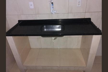 Cozinha de casa para alugar com 2 quartos, 90m² em Vila Edna, Guarujá