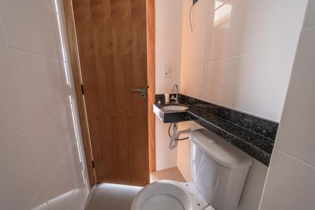 Apartamento para alugar com 33m², 2 quartos e sem vaga Apartamento para alugar com 33m², 2 quartos e sem vagaBanheiro
