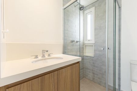Apartamento à venda com 97m², 2 quartos e 1 vaga Apartamento à venda com 97m², 2 quartos e 1 vagaBanheiro da Suíte 2