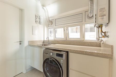 Apartamento à venda com 97m², 2 quartos e 1 vaga Apartamento à venda com 97m², 2 quartos e 1 vagaÁrea de Serviço