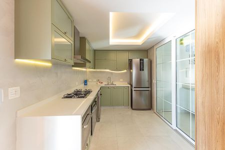 Apartamento à venda com 97m², 2 quartos e 1 vaga Apartamento à venda com 97m², 2 quartos e 1 vagaCozinha