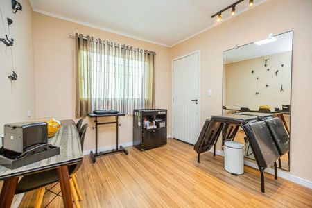 Foto 11 de casa à venda com 5 quartos, 223m² em Chácara Inglesa, São Paulo