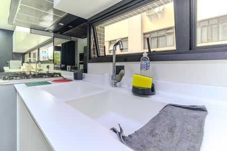 Apartamento à venda com 452m², 3 quartos e 4 vagas Apartamento à venda com 452m², 3 quartos e 4 vagasCozinha