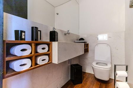 Apartamento à venda com 452m², 3 quartos e 4 vagas Apartamento à venda com 452m², 3 quartos e 4 vagasLavabo