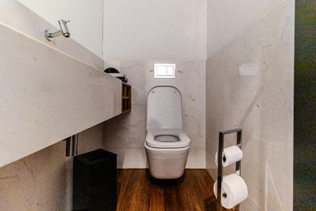 Apartamento à venda com 452m², 3 quartos e 4 vagas Apartamento à venda com 452m², 3 quartos e 4 vagasLavabo