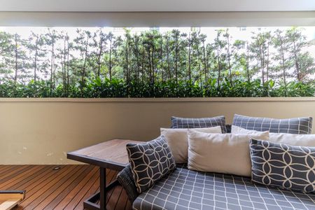 Apartamento à venda com 452m², 3 quartos e 4 vagas Apartamento à venda com 452m², 3 quartos e 4 vagasVaranda da Suíte 3