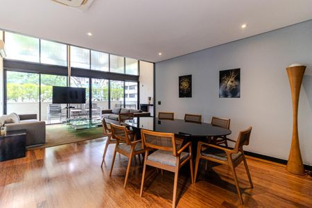 Apartamento à venda com 452m², 3 quartos e 4 vagas Apartamento à venda com 452m², 3 quartos e 4 vagasSala