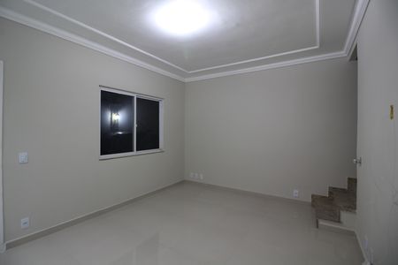 Casa de condomínio à venda com 100m², 2 quartos e 1 vagaSala