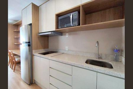 Cozinha  de kitnet/studio para alugar com 1 quarto, 27m² em Passo d’Areia, Porto Alegre