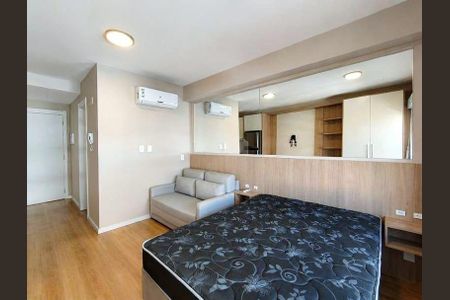 Quarto de kitnet/studio para alugar com 1 quarto, 27m² em Passo d’Areia, Porto Alegre