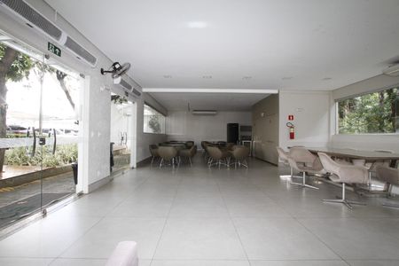 Apartamento à venda com 69m², 2 quartos e 1 vaga Apartamento à venda com 69m², 2 quartos e 1 vagaÁrea comum - Salão de festas