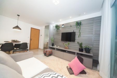 Apartamento à venda com 69m², 2 quartos e 1 vaga Apartamento à venda com 69m², 2 quartos e 1 vagaSala de TV