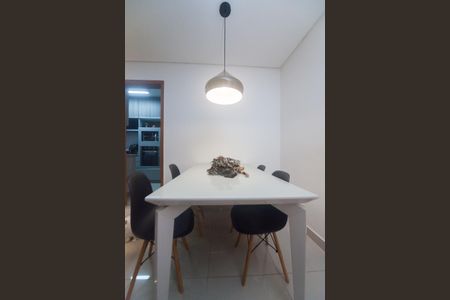 Apartamento à venda com 69m², 2 quartos e 1 vaga Apartamento à venda com 69m², 2 quartos e 1 vagaSala de Jantar