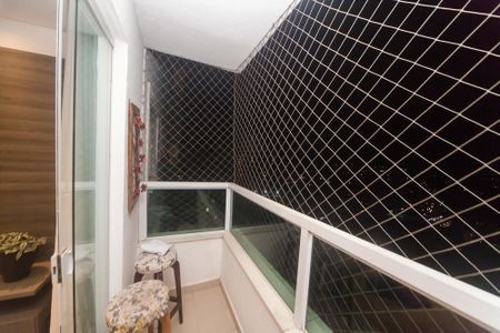 Apartamento à venda com 69m², 2 quartos e 1 vaga Apartamento à venda com 69m², 2 quartos e 1 vagaVaranda da Sala