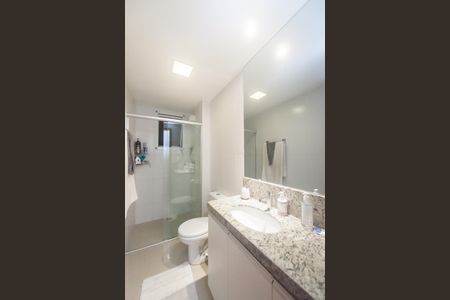 Apartamento à venda com 69m², 2 quartos e 1 vaga Apartamento à venda com 69m², 2 quartos e 1 vagaBanheiro suite