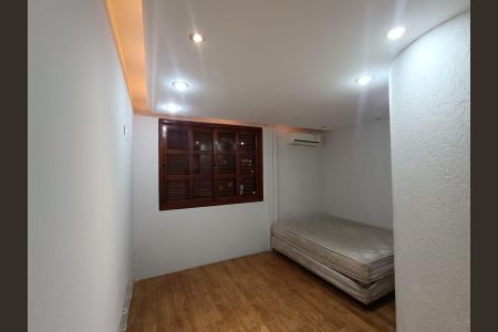 Casa para alugar com 420m², 4 quartos e 4 vagas