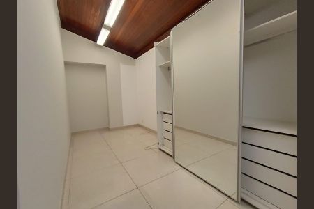 Casa para alugar com 420m², 4 quartos e 4 vagas