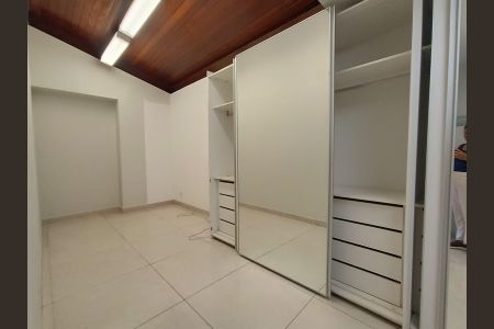 Casa para alugar com 420m², 4 quartos e 4 vagas