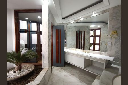 Casa para alugar com 420m², 4 quartos e 4 vagas