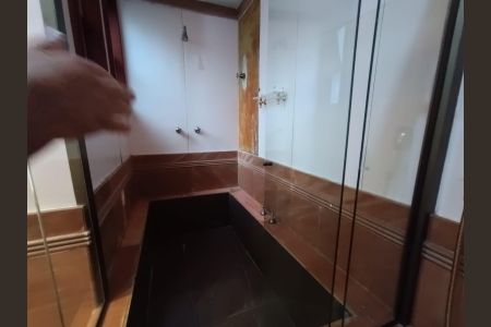 Casa para alugar com 420m², 4 quartos e 4 vagas