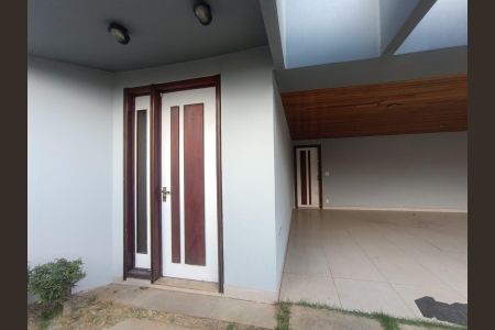 Casa para alugar com 420m², 4 quartos e 4 vagas