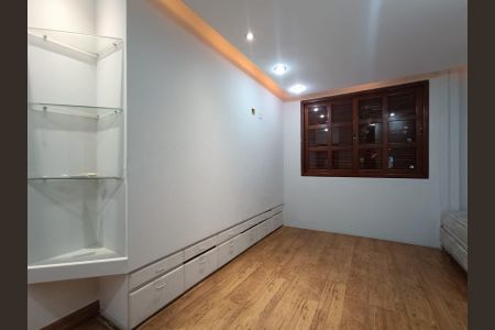 Casa para alugar com 420m², 4 quartos e 4 vagas