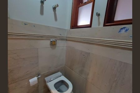 Casa para alugar com 420m², 4 quartos e 4 vagas