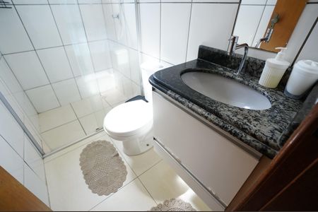 Casa de condomínio para alugar com 55m², 2 quartos e 1 vaga