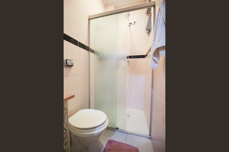 Apartamento à venda com 80m², 2 quartos e 1 vaga Apartamento à venda com 80m², 2 quartos e 1 vagaBanheiro