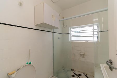 Casa para alugar com 120m², 3 quartos e 2 vagasBanheiro social
