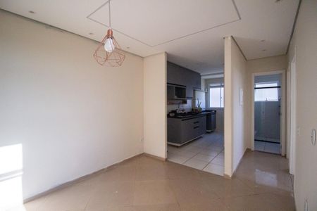 Apartamento para alugar com 43m², 2 quartos e 1 vaga Apartamento para alugar com 43m², 2 quartos e 1 vagaSala