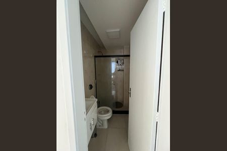 Apartamento à venda com 66m², 2 quartos e 1 vaga Apartamento à venda com 66m², 2 quartos e 1 vagaBanheiro