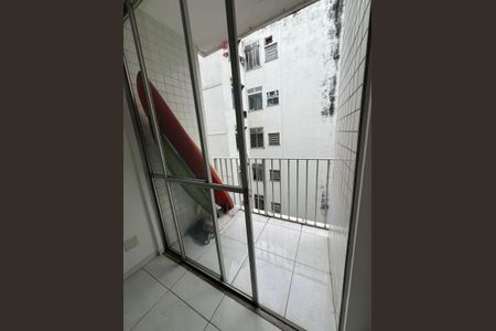 Apartamento à venda com 66m², 2 quartos e 1 vaga Apartamento à venda com 66m², 2 quartos e 1 vagaVaranda