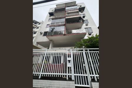 Apartamento à venda com 66m², 2 quartos e 1 vaga Apartamento à venda com 66m², 2 quartos e 1 vagaFachada