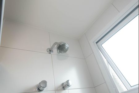 Apartamento à venda com 70m², 2 quartos e 2 vagas Apartamento à venda com 70m², 2 quartos e 2 vagasBanheiro da Suíte
