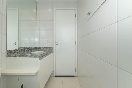 Apartamento à venda com 70m², 2 quartos e 2 vagas Apartamento à venda com 70m², 2 quartos e 2 vagasBanheiro Social