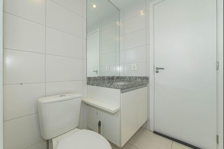Apartamento à venda com 70m², 2 quartos e 2 vagas Apartamento à venda com 70m², 2 quartos e 2 vagasBanheiro Social