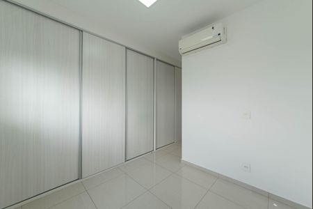 Apartamento à venda com 70m², 2 quartos e 2 vagas Apartamento à venda com 70m², 2 quartos e 2 vagasSuite