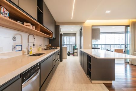 Apartamento à venda com 122m², 2 quartos e 2 vagas Apartamento à venda com 122m², 2 quartos e 2 vagasCozinha