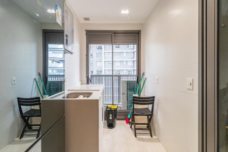 Apartamento à venda com 122m², 2 quartos e 2 vagas Apartamento à venda com 122m², 2 quartos e 2 vagasÁrea de Serviço
