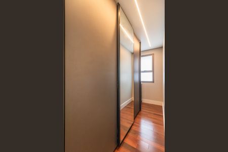 Apartamento à venda com 122m², 2 quartos e 2 vagas Apartamento à venda com 122m², 2 quartos e 2 vagasSuíte 2