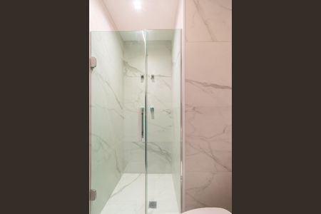 Apartamento à venda com 122m², 2 quartos e 2 vagas Apartamento à venda com 122m², 2 quartos e 2 vagasBanheiro da Suíte 1