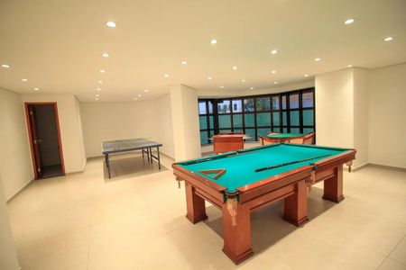Apartamento à venda com 260m², 6 quartos e 4 vagas Apartamento à venda com 260m², 6 quartos e 4 vagasÁrea externa