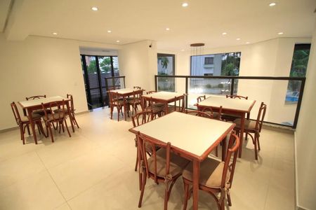 Apartamento à venda com 260m², 6 quartos e 4 vagas Apartamento à venda com 260m², 6 quartos e 4 vagasSala de Jantar