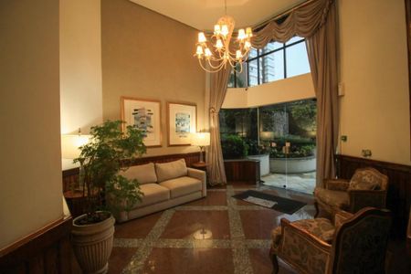 Apartamento à venda com 260m², 6 quartos e 4 vagas Apartamento à venda com 260m², 6 quartos e 4 vagasSala