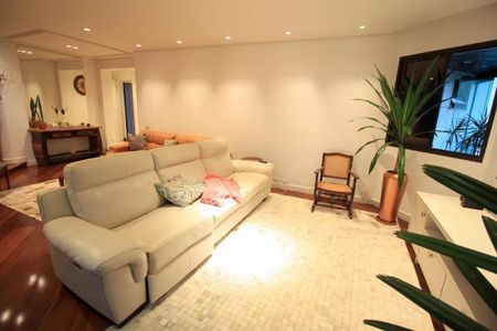 Apartamento à venda com 260m², 6 quartos e 4 vagas Apartamento à venda com 260m², 6 quartos e 4 vagasSala