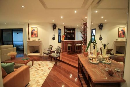 Apartamento à venda com 260m², 6 quartos e 4 vagas Apartamento à venda com 260m², 6 quartos e 4 vagasSala de Jantar