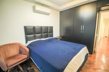 Apartamento à venda com 260m², 6 quartos e 4 vagas Apartamento à venda com 260m², 6 quartos e 4 vagasQuarto